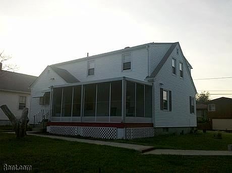 Back with shared porch