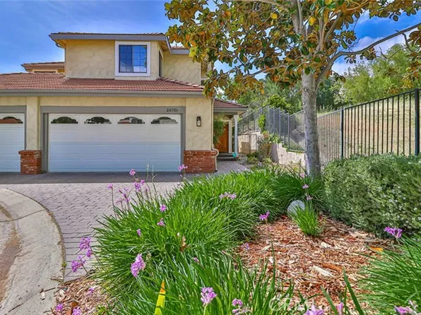 29751 Strawberry Hill Dr, Agoura Hills, CA 91301