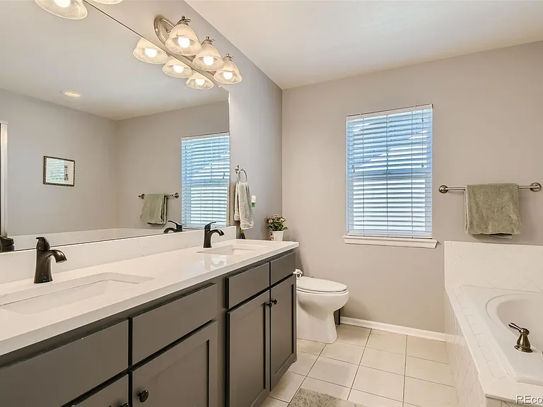 10122 Richfield Way — Photo 12
