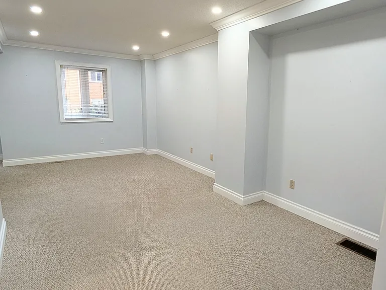 19 Wallace Dr — Photo 18