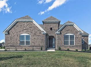 9514 Flatrock Dr, Centerville, OH 45458