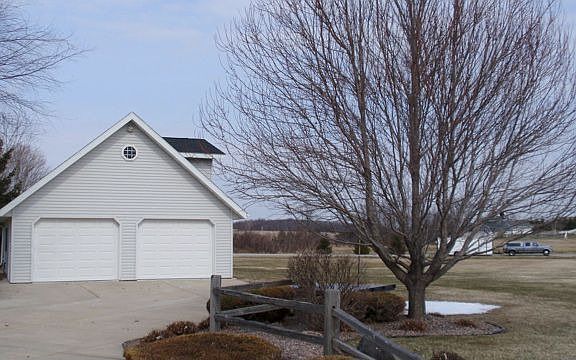 2nd image of 4021 Ernst Dr