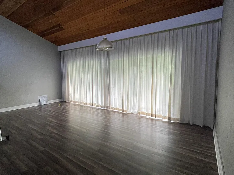 667 Olde Camelot Cir #667 — Photo 5