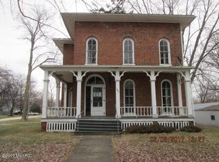 285 N Washington St, Constantine, MI 49042