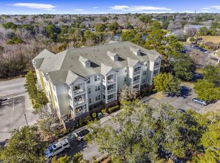 2244 Ashley Crossing Dr Unit 112, Charleston, SC 29414