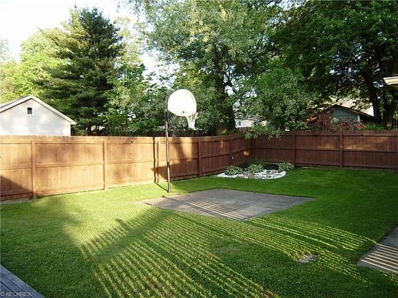 4th image of 3984 Idella Ave