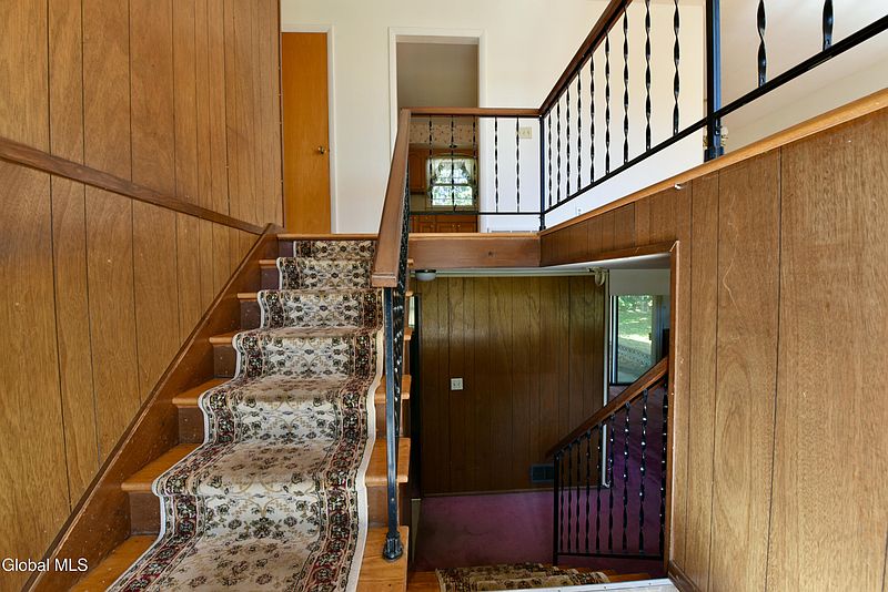 5th image of 7 Woodland Drive