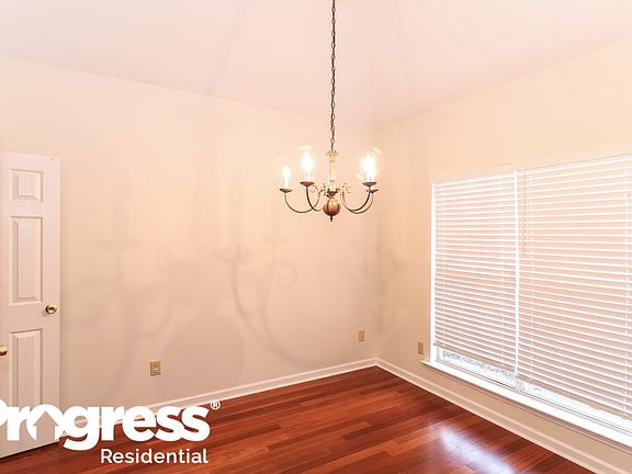 5th image of 10150 Lynham Dr