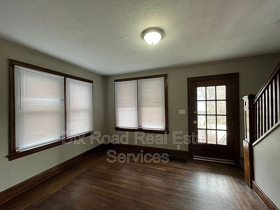3rd image of 4269 Virginia Ave