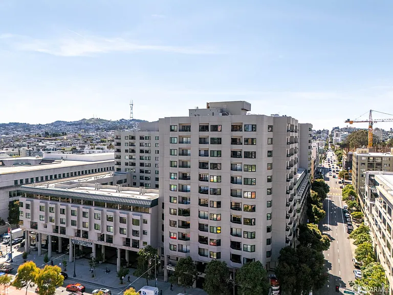 601 Van Ness Ave #406 — Photo 38