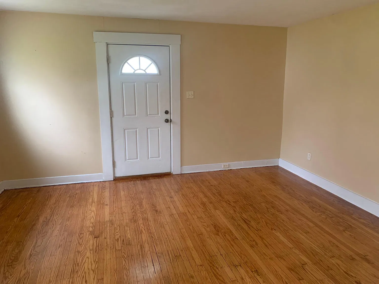2309 Millers Ln — Photo 3