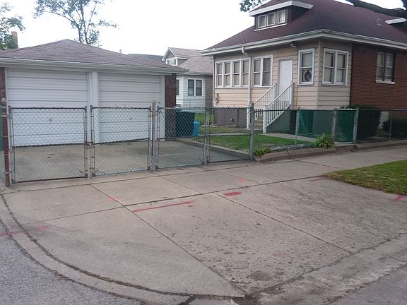 4th image of 8300 S East End Ave