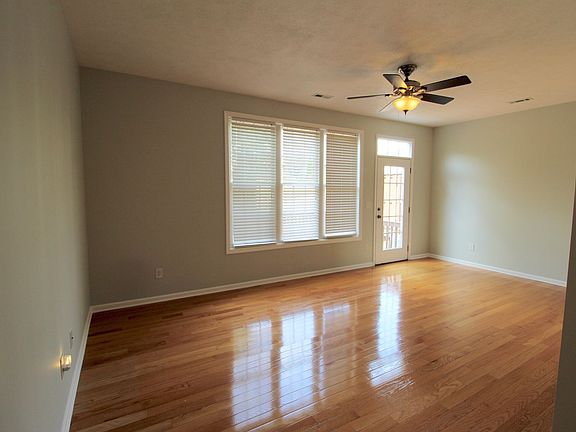 2nd image of 1430 Mountain Spring Ln