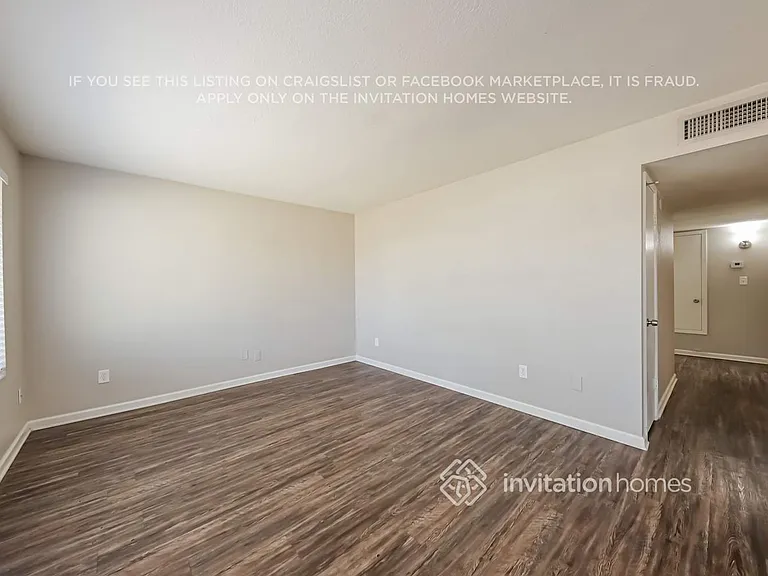 601 W Oraibi Dr — Photo 8