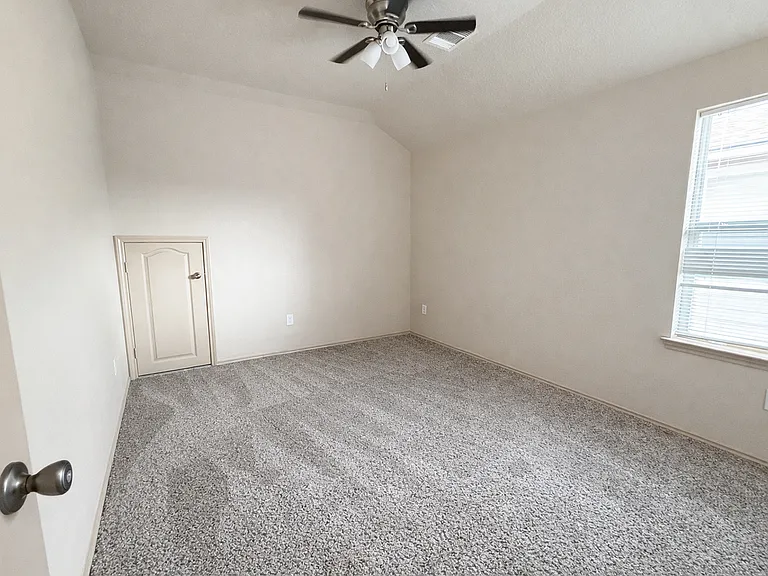 11922 Harristown Dr — Photo 22