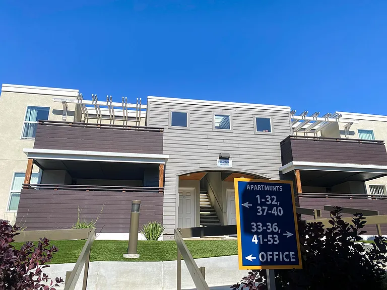 Ridgecrest Terrace — Photo 20