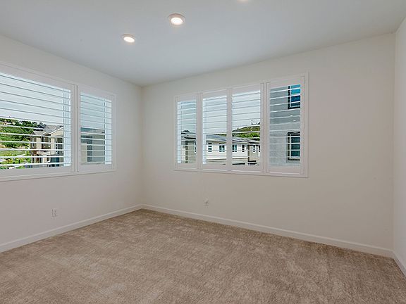 3rd image of 11936 Owen Ln