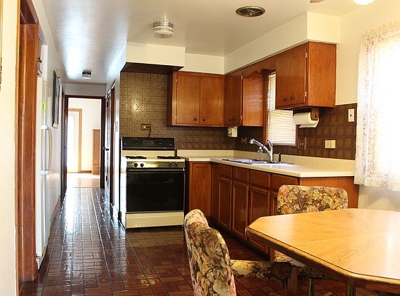 4th image of 10808 S Buffalo Ave