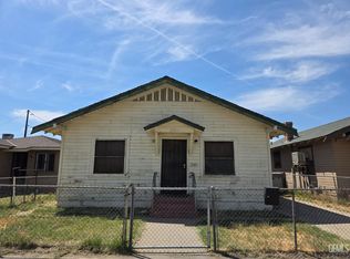 2225 O St, Bakersfield, CA 93301