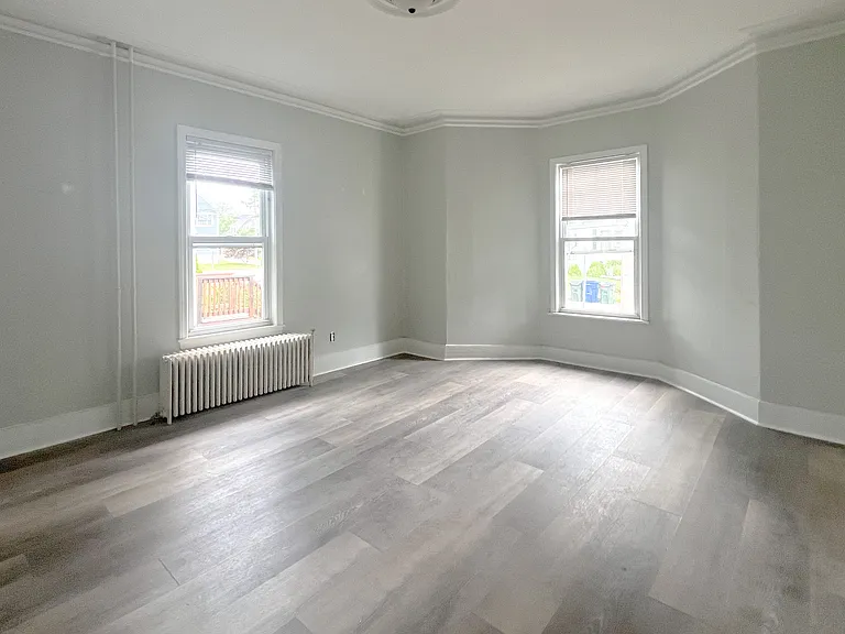 3 Warren St #3 — Photo 2