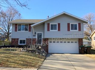 5919 S 52nd Street Ct, Lincoln, NE 68516