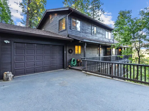 3163 Menominee Ct, Arnold, CA 95223