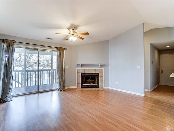 3rd image of 1401 Lake Pointe Way #14017