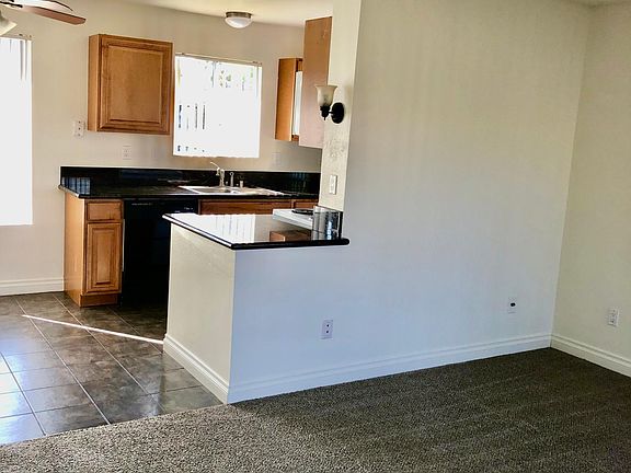 5th image of 862 S Mollison Ave #18