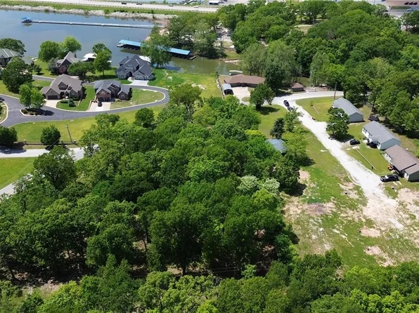 2609 Lake Dr #3, Grove, OK 74344