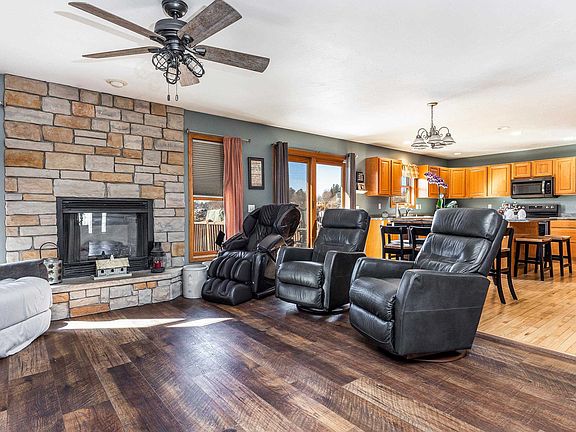2nd image of 324 Diamond Oaks Dr