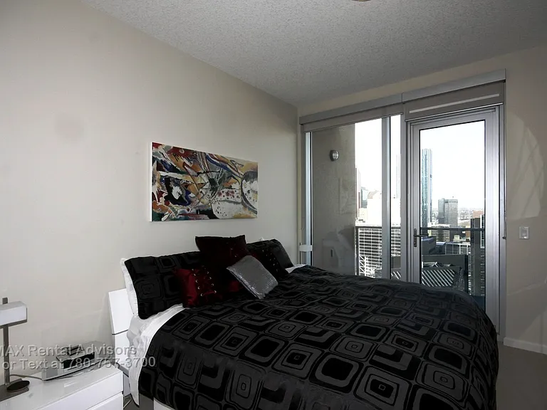211 13th Ave SE #2905 — Photo 15