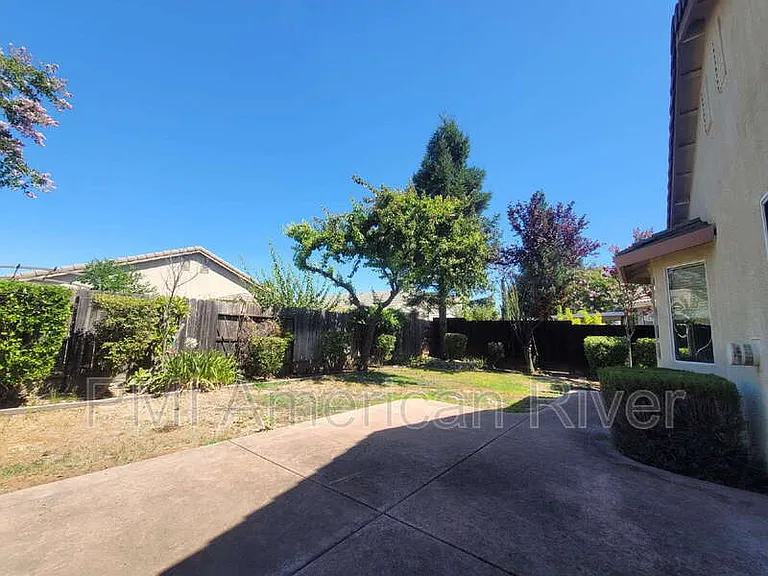 10920 Bellone Way — Photo 18