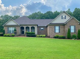405 Fox Run Cv, Henderson, TN 38340