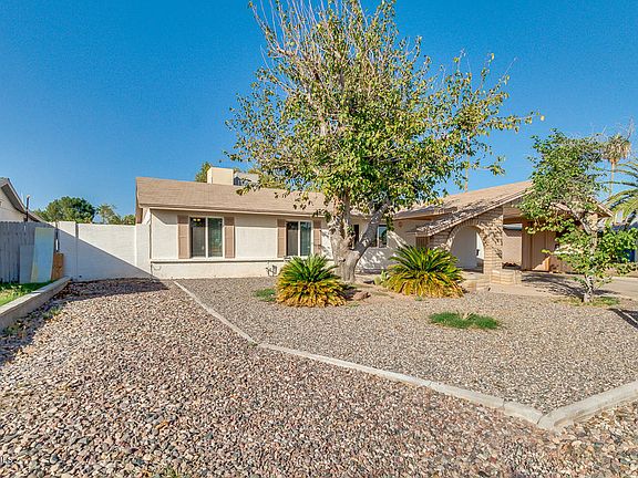 3rd image of 5628 W Cochise Dr
