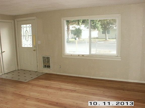3rd image of 1239 Cottage St SE