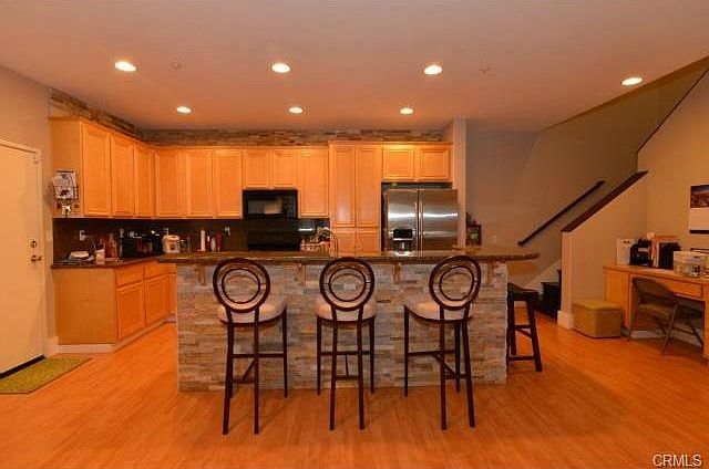 1st image of 28 Leucadia #90