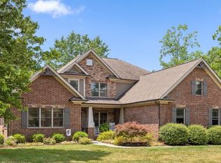 1 Ives Lake Rd, Signal Mountain, TN 37377