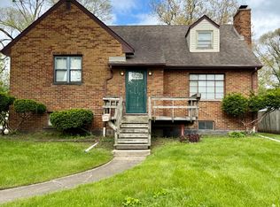 802 N Lafayette St, Griffith, IN 46319