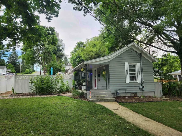 1601 Downey St, Radford, VA 24141