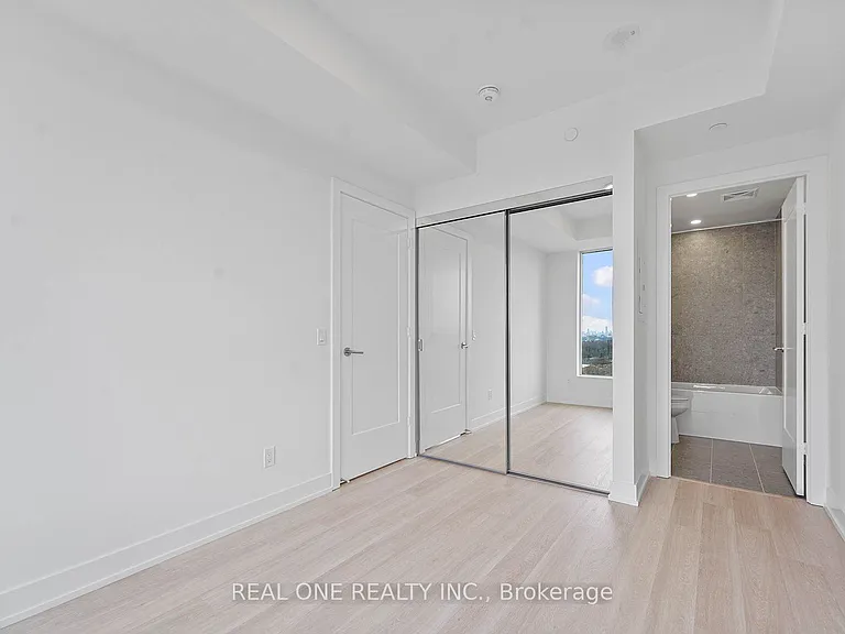 60 Central Park Dr #1602 — Photo 16