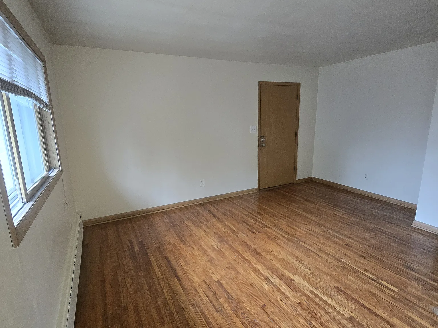 1715 Thomas Ave — Photo 4