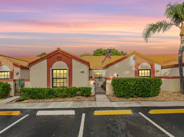114 Centennial Court #114, Deerfield Beach, FL 33442