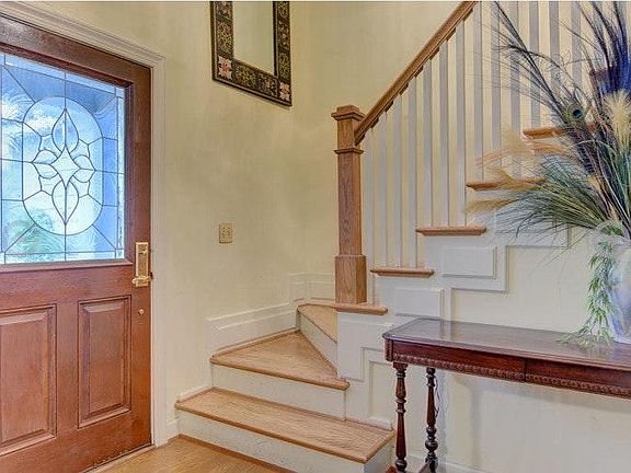 5th image of 4004 Providence Ct