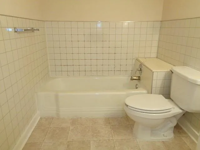 3230 Ohio St — Photo 27