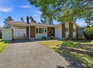 346 Galloway Dr, Ottawa, ON K1E 1W3