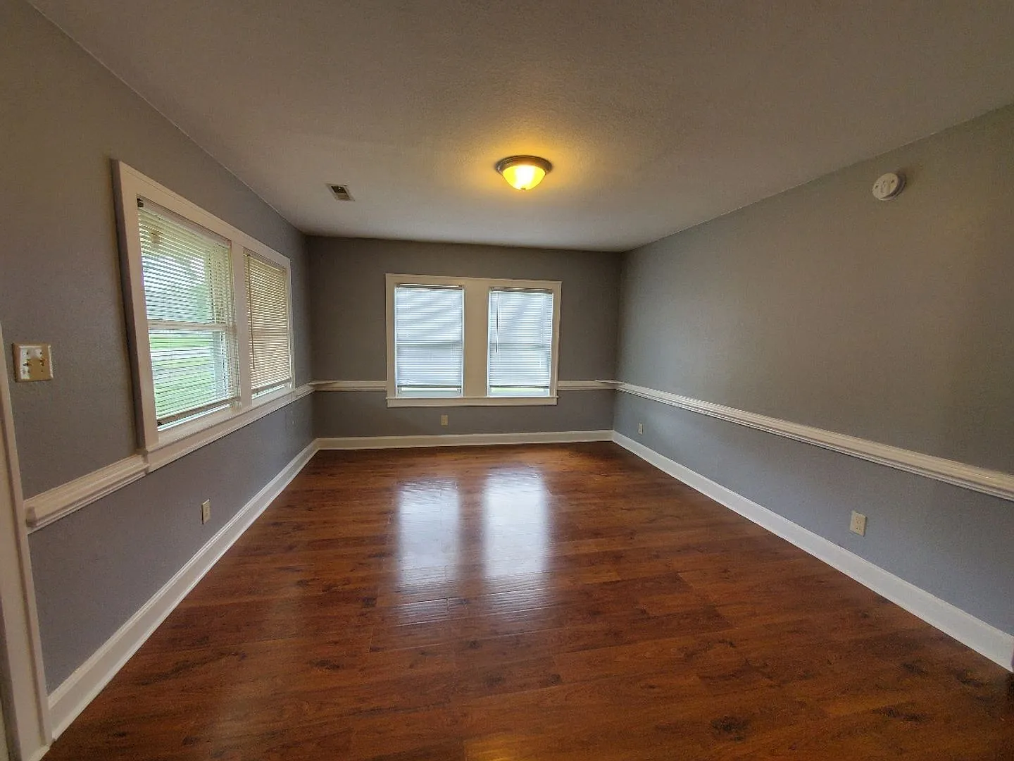 Charming 3BR/1BA Home for Rent Conveniently Located Near the US Coast Guard Base — Photo 3