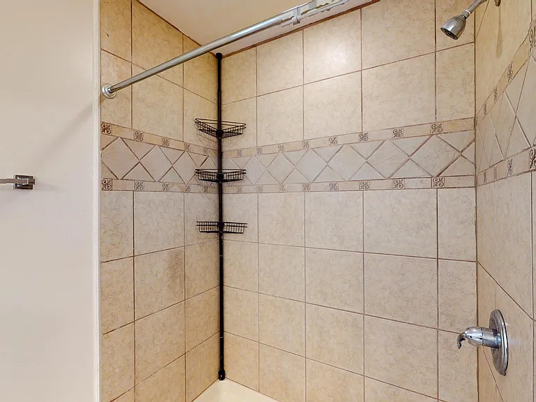 Master Bedroom Bathroom
