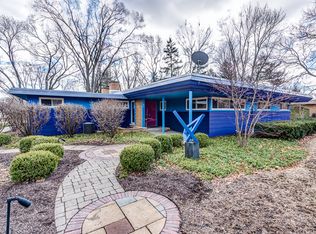 1198 Lawnmeadow Ln, Naperville, IL 60540