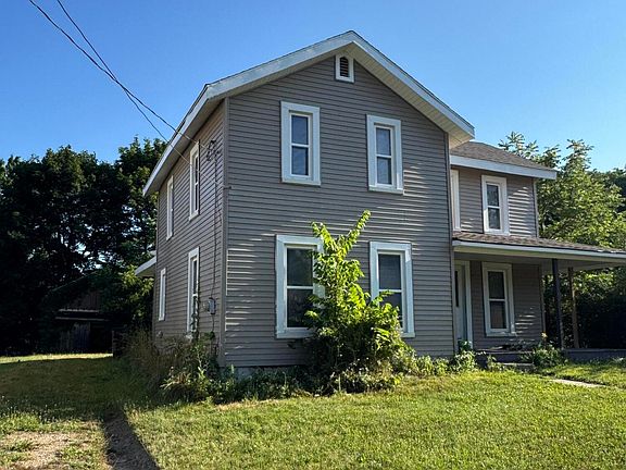 3rd image of 142 Lafayette St