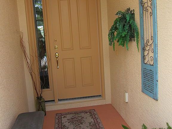 3rd image of 1753 Dunvegan Dr